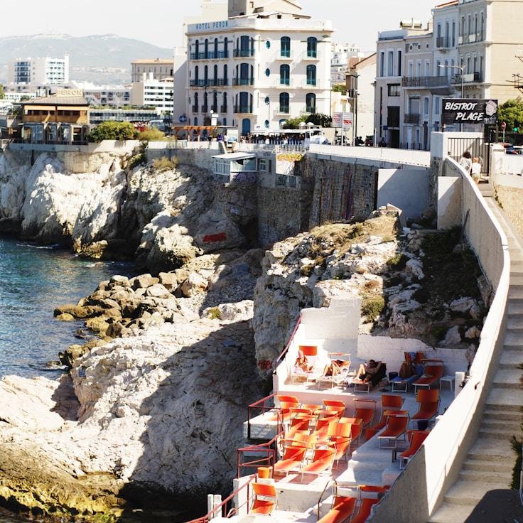 Family terraces and cafés for calm evenings in Munich